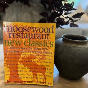 Moosewood Restaurant New Classics Cookbook Vintage 2001 Softback